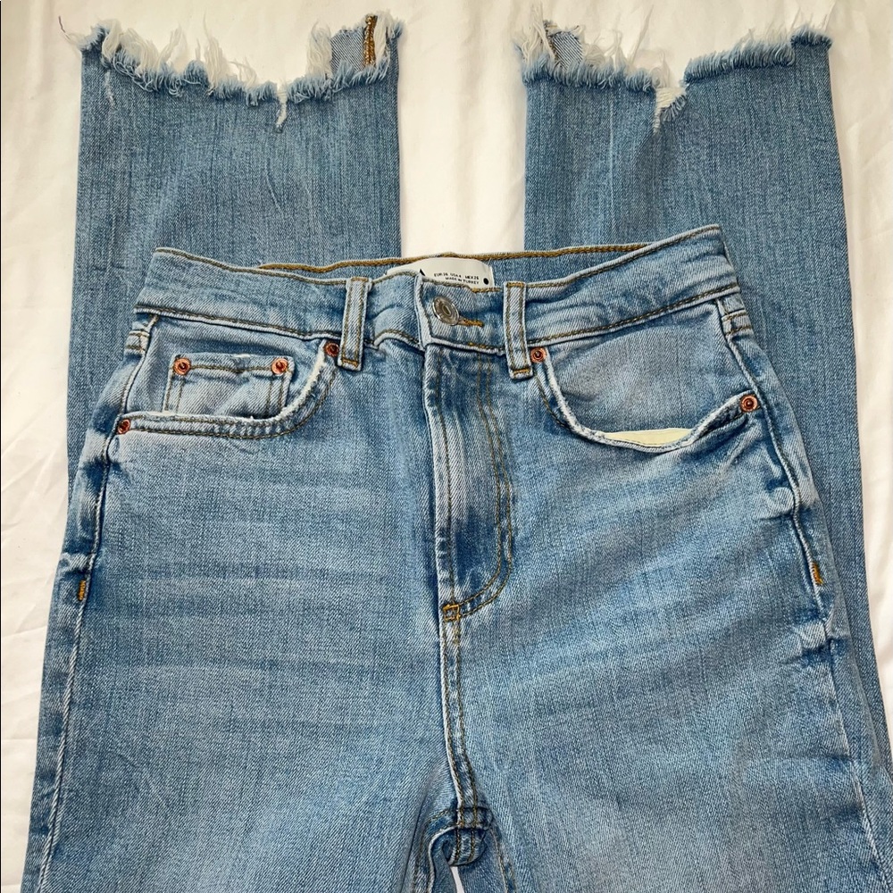 Worn once ZW THE DREED FLARE JEANS